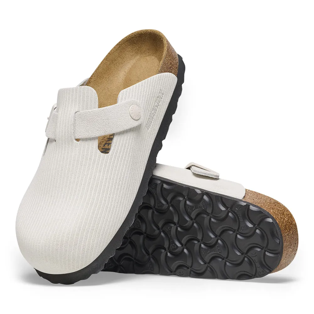 Boston Suede Embossed