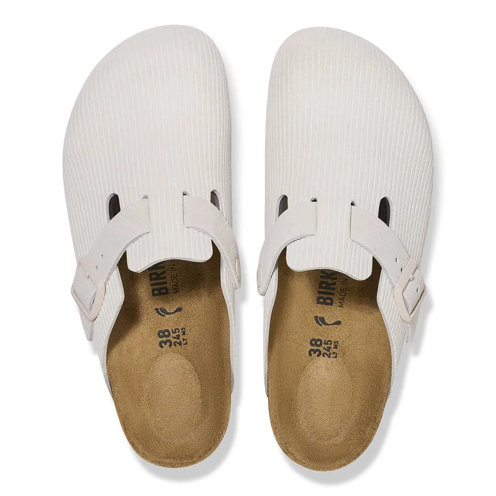 Boston Suede Embossed
