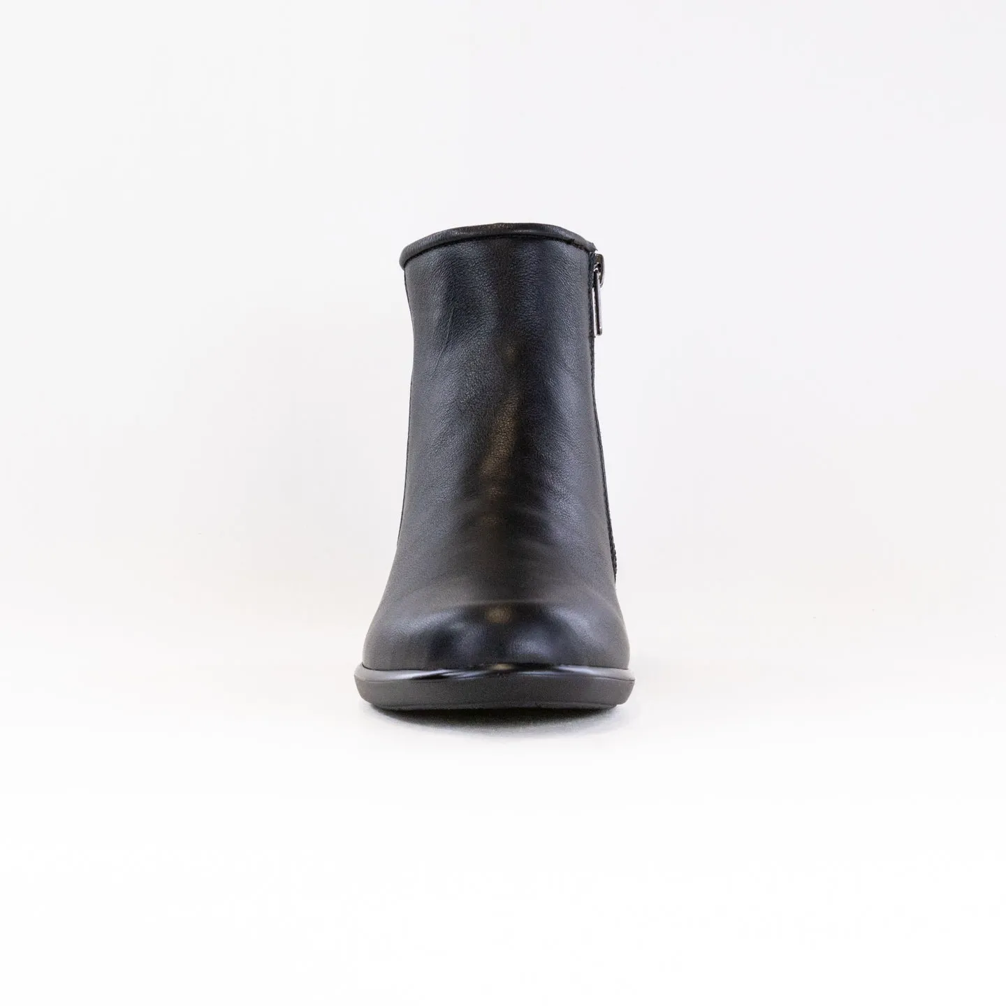 Naot Norther (Women's) - Black Leather