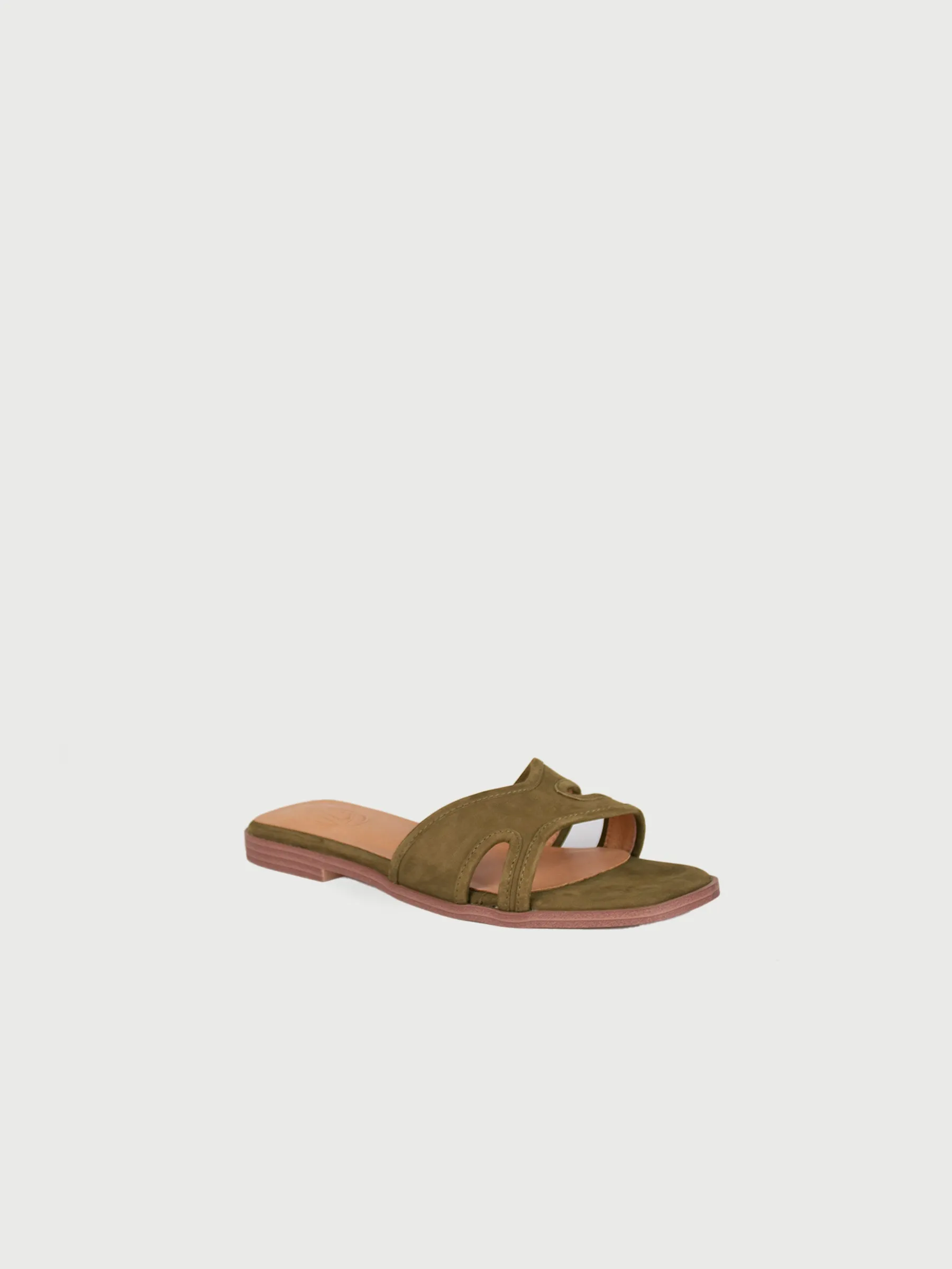 Pretzel 𓆟 Slide Sandals
