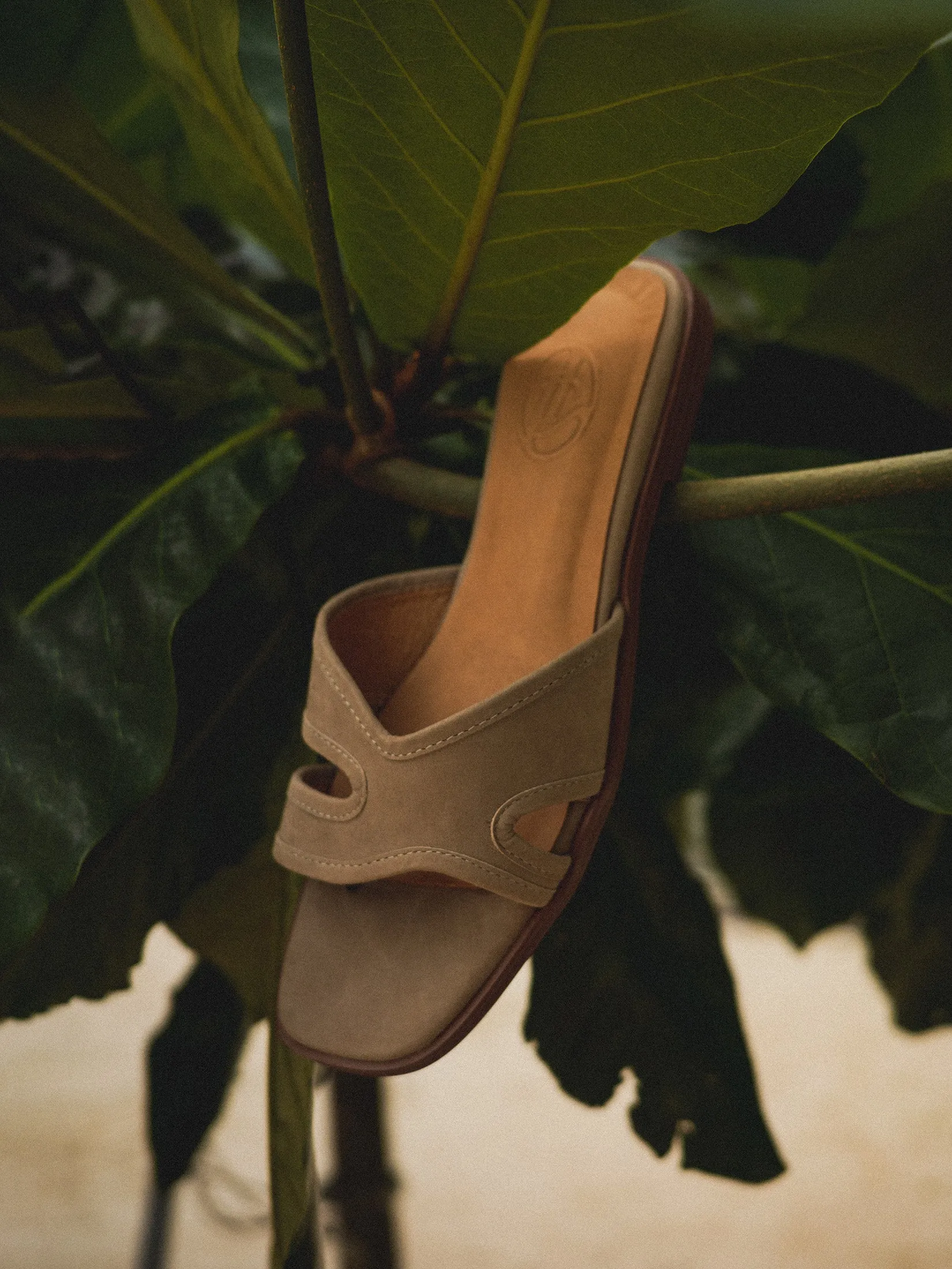 Pretzel 𓆟 Slide Sandals