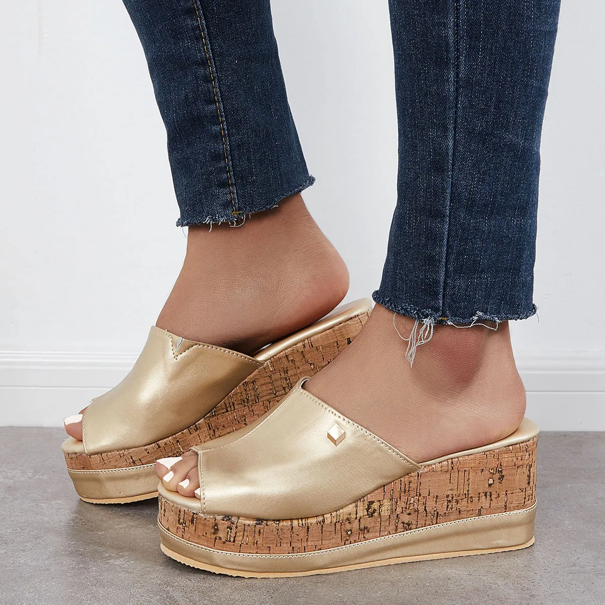Sohiwoo Comfortable Cork Footbed Slip-on Sandals Platform Wedge Slippers