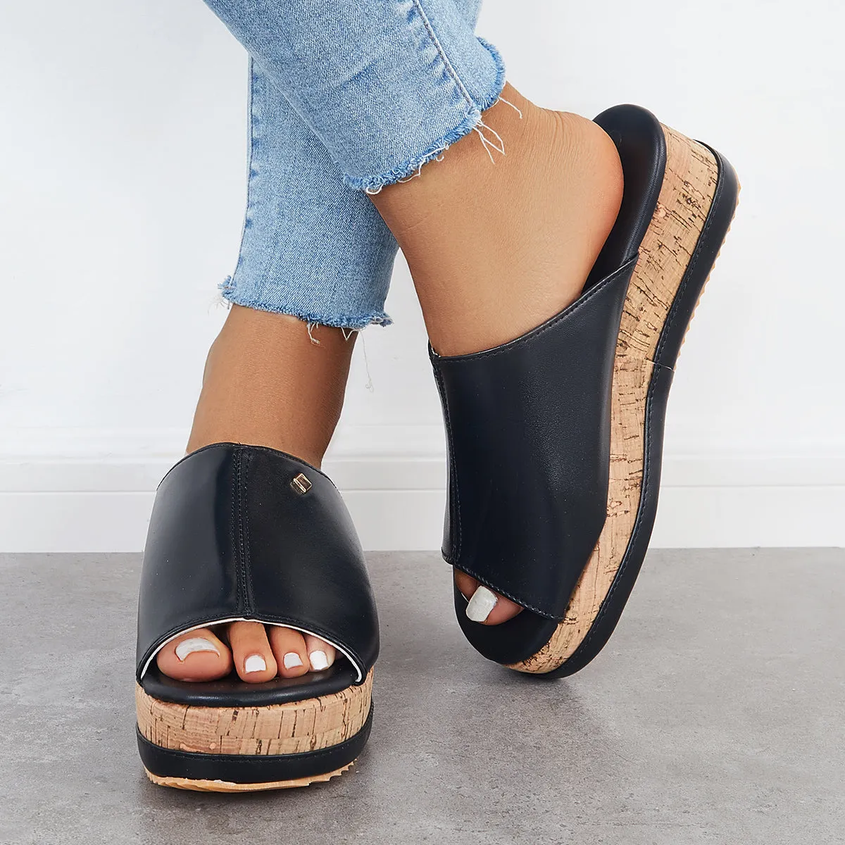 Sohiwoo Comfortable Cork Footbed Slip-on Sandals Platform Wedge Slippers
