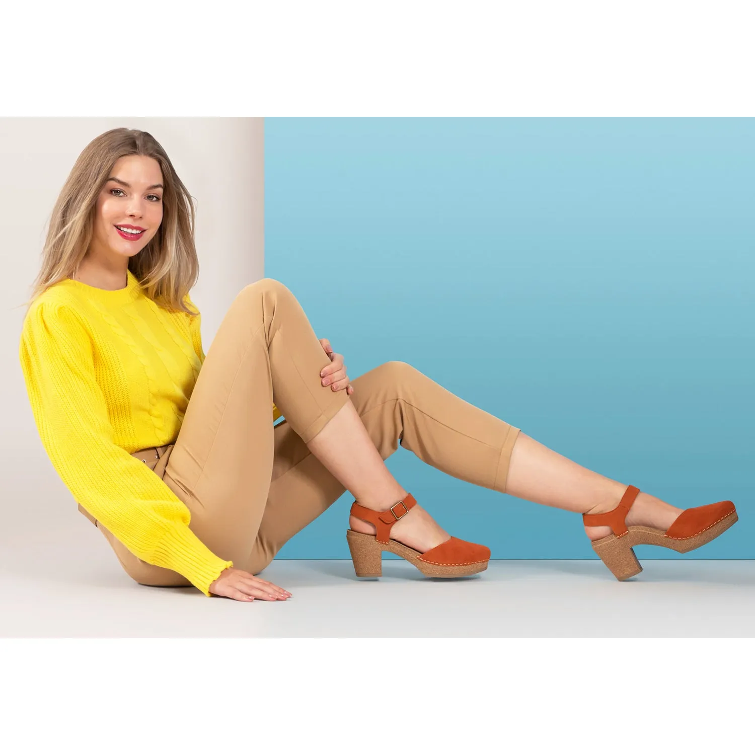 Women's Aetrex Finley Cognac Leather